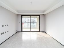 小高层 中上楼层 12楼 龙信臻园 3室2厅 精装修