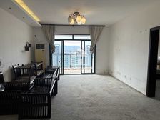 半岛半山 3房2厅110万