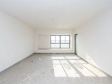 解小本部 御翠园3室毛坯 中上好楼层 有钥匙随时看 南北通透