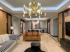 首付50多万买江北嘴一线江景三房豪装急售