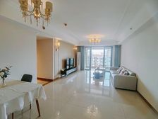 江北区 正观音桥商圈 北滨路轻轨站旁 恒大御龙天峰 四房