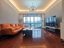 渝中区 雍江苑 三房 245万