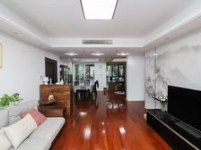 中海星湖国际,南北通透四房,一楼带花园,户型方正,总高十层