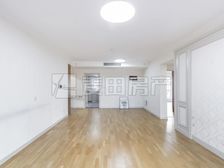 方便看南北通透 安静不临街 采光时间长 国贸CBD+skp