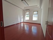 10号线 健德门地铁口 户型方正 两个间