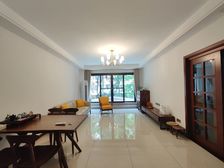 沙坪坝区 华宇温莎小镇二期 三房 182万