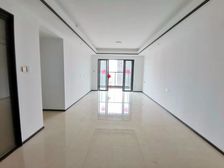 送车位,中式园林小区 全新未入住过,看中可谈