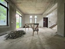 385万买 九曲河 江山樾联排端户 中庭位置 花园130