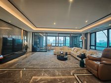 中央公园 光环旁 头排看公园 270°采光 全套房设计 !!