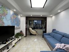 满两年 117平 2室 南北通透 精装 诚心出售 价格可议