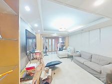底楼带花园2室2厅南北通,满五年,诚意卖有钥匙
