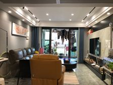 沙坪坝区 融创滨江壹号观麓台 四房 170万