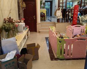格兰春天(一期别墅) 商业配套成熟 近医院 临地铁 环境好