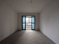 江北嘴 三个地铁站 视线好 还没入住过 紫御江山紫峰