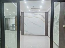 高铁站建正东方270平双面采光地铁口 拎包办公