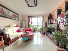 自营房源:户型方正 南北向三居室 配套齐全 近地铁 交通便利