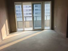 新兴岚湾小区4室2厅2卫南朝向165.0万元/套出售