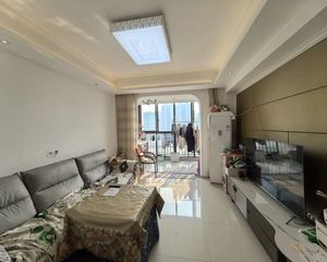 恒威君和院3室2厅1卫南朝向120.0万元/套出售