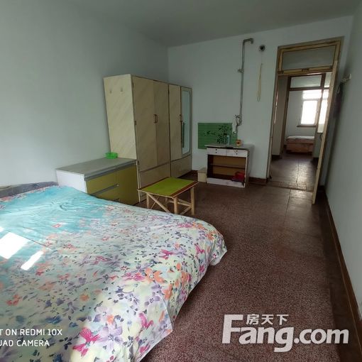 芙蓉增福堂三楼2室1厅50平米 中等装修 押一付三