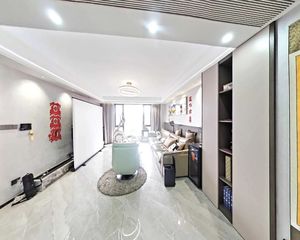 独门独户精装装修花80万,做了大三房