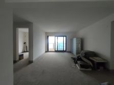 渝北区 龙湖两江新宸云岭 四房 285万