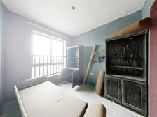 口的次新房,配套齐全,大三房楼层视野很好