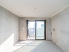 大明丰泰苑 3室2厅 毛坯三朝南双阳台 诚心出售 次新房