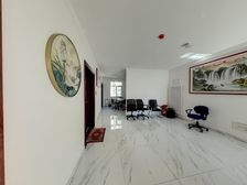 准新房 依山傍水不临街 南北透通 厨房北侧带储物间