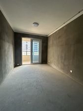 新兴岚湾小区3室2厅2卫南朝向71.0万元/套出售