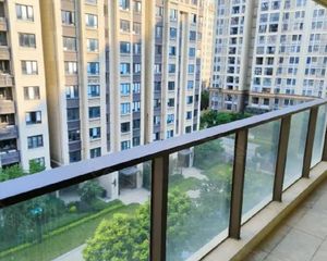 已验真,送车位,少见一梯一户小高层,全新未住