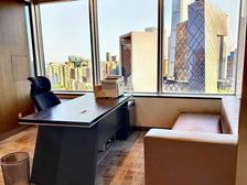 东三环地标 呼家楼地铁 京广中心255平精装遗留带家具出租