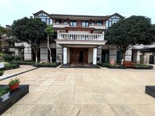 万科一线临涯豪装独栋,亲临照母山森林公园,业主装修2000W