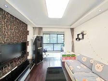 买边套三房南北通带车位,精装全屋定制,推窗见景,物业管好。