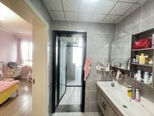 新里西斯莱公馆3房南精装真实好房