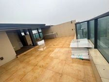 精装叠拼大别墅,全新奶油风,带80多平 大露台,没住过人。