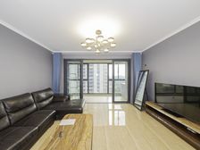 蓝光晶曜旁碧桂园壹号天禧 4室2厅 精装修出售价格可谈