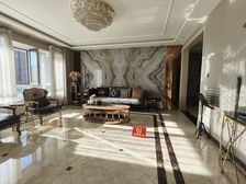 密云城南大平层!蓝河湾豪华装修 大三室两厅双卫总层四层洋房