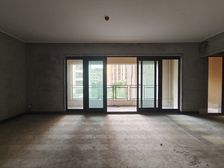 沙坪坝区 融创滨江壹号臻江府 四房 220万