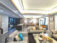 照母山 万科城哲园四房348万