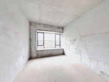 送车位,市中心大平层一梯一户层高3 有钥匙。