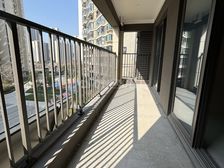 伍家岗区实验中小学旁 花园洋房 带车位 4房 满2