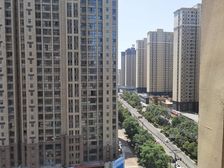 兴洛湖地铁口,建业龙城北区,通透三居室,证件满二,随时看