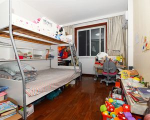 德胜新村 西边套 全明户型 两房朝南 沿河景观