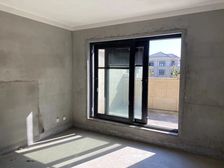 扬州天下三期双拼别墅 中心位置 自带电梯上下适用空间大院子大