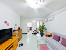 满五年 业主自住随时可以看 中间楼层采光视野无遮挡