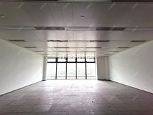 保利生态写字楼无视野遮挡看山景高性价比带阳台的写字楼