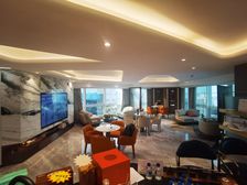 徐汇区大平层,豪华装修(外地人可买)单价低,随时看房