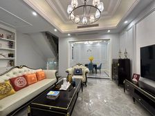 万达旁、 旭辉城联排、精装 四房 、带花园