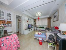 砖红色外立面,2000年商品房,现浇结构,西边套横厅