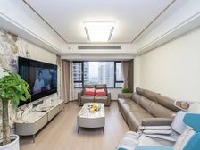 南广场花园西区 4室2厅 南